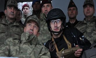 Hulusi Akar, JÖAK'ı ziyaret etti