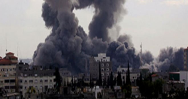 İsrail savaş uçaklarıyla Gazze'yi bombaladı